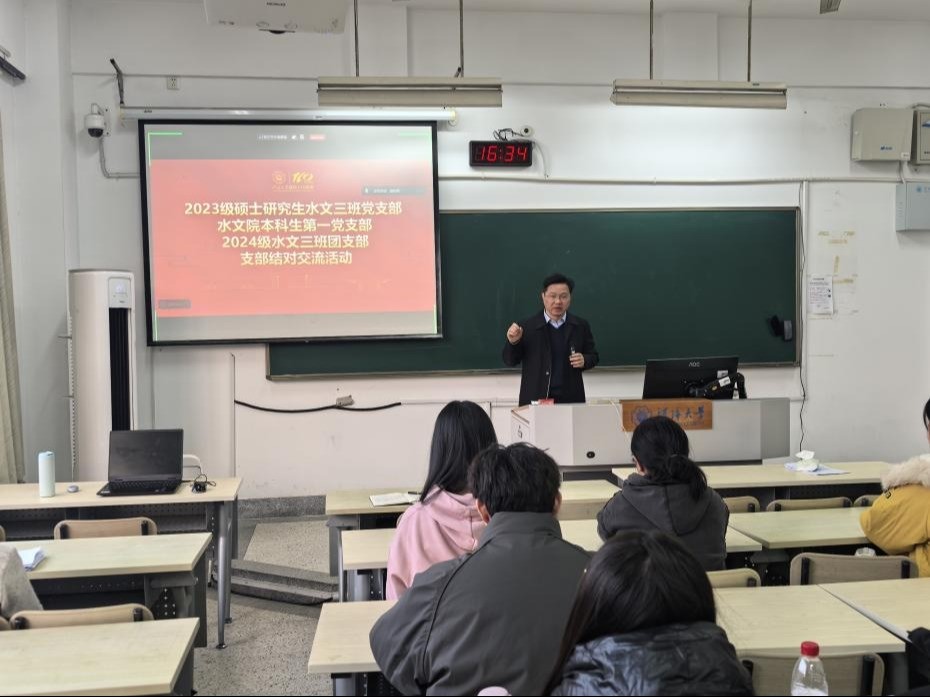 小说狂人
开展“党建领航聚合力，生涯分享助成长”结对交流活动