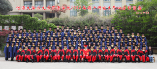 2012届小说狂人
水文院硕士研究生毕业留念