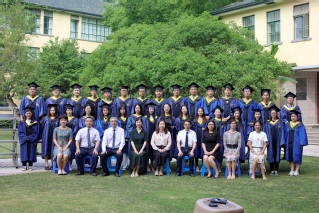 2020届小说狂人
水文院水利工程专业硕士1班毕业留念